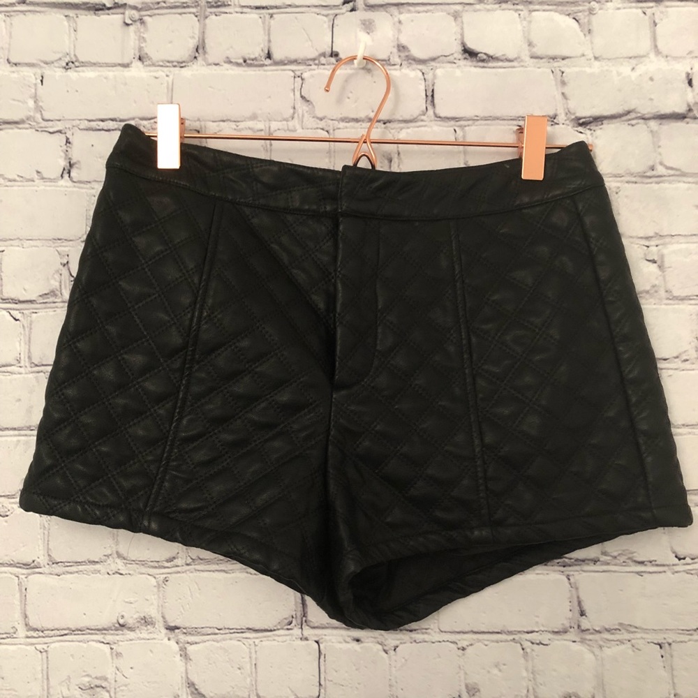 Forever 21 Black Quilted Faux Leather Shorts Sz M